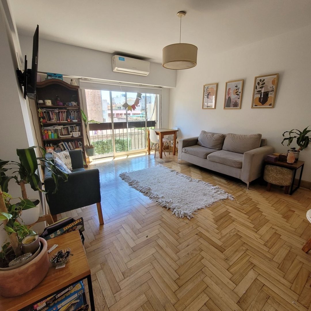 Venta Almagro Departamento 3 ambientes Balcón