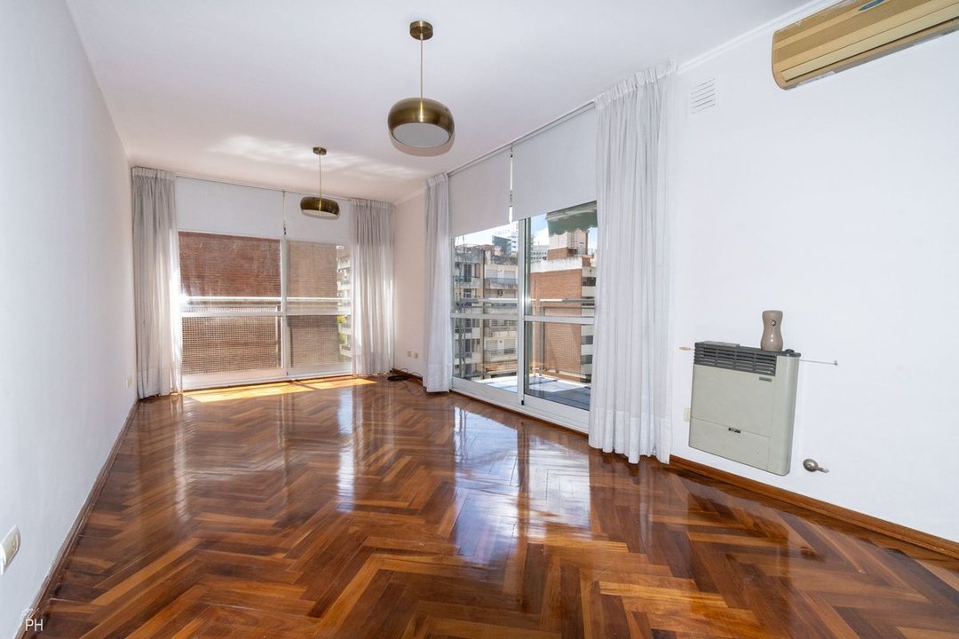 DEPARTAMENTO EN VENTA CENTRO TRES DORMITORIOS