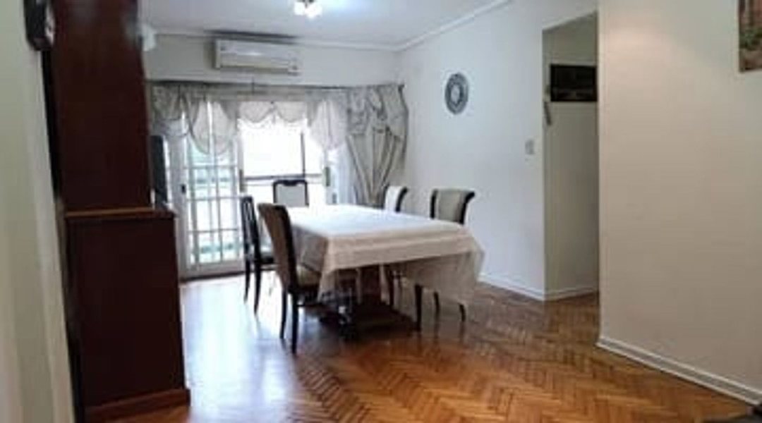 VENTA 3 AMBIENTES C BALCON FRENTE FLORES