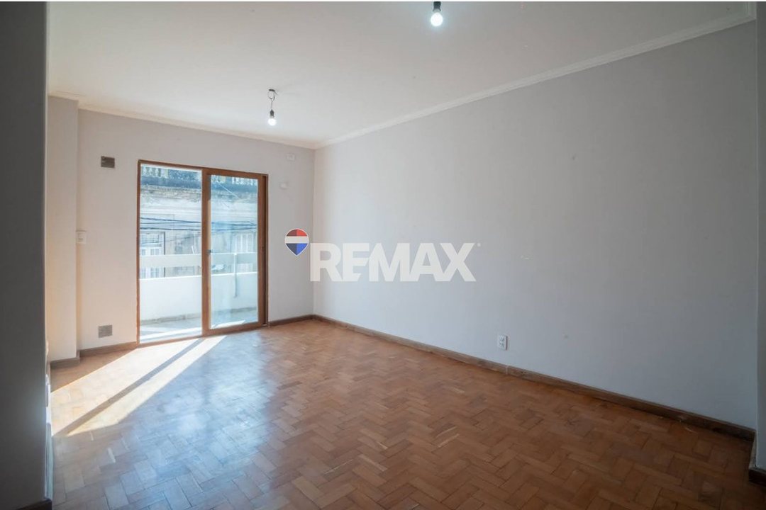VENTA DPTO. 2 DORM. CÉNTRICO - Excelente Estado
