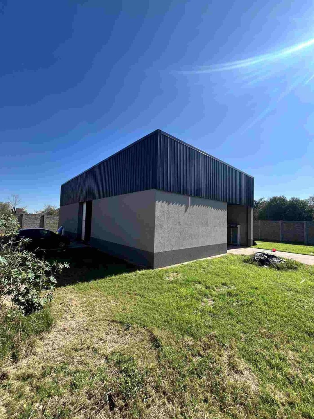 VENTA GALPON CON AMPLIO LOTE IBARLUCEA