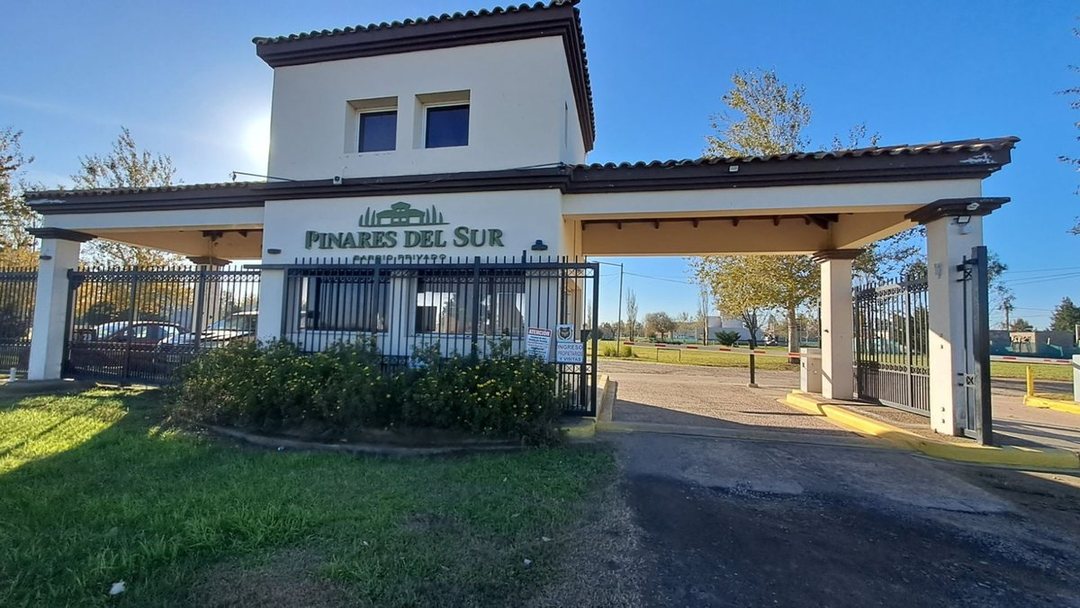 terreno de 425 mt2 pinares del sur