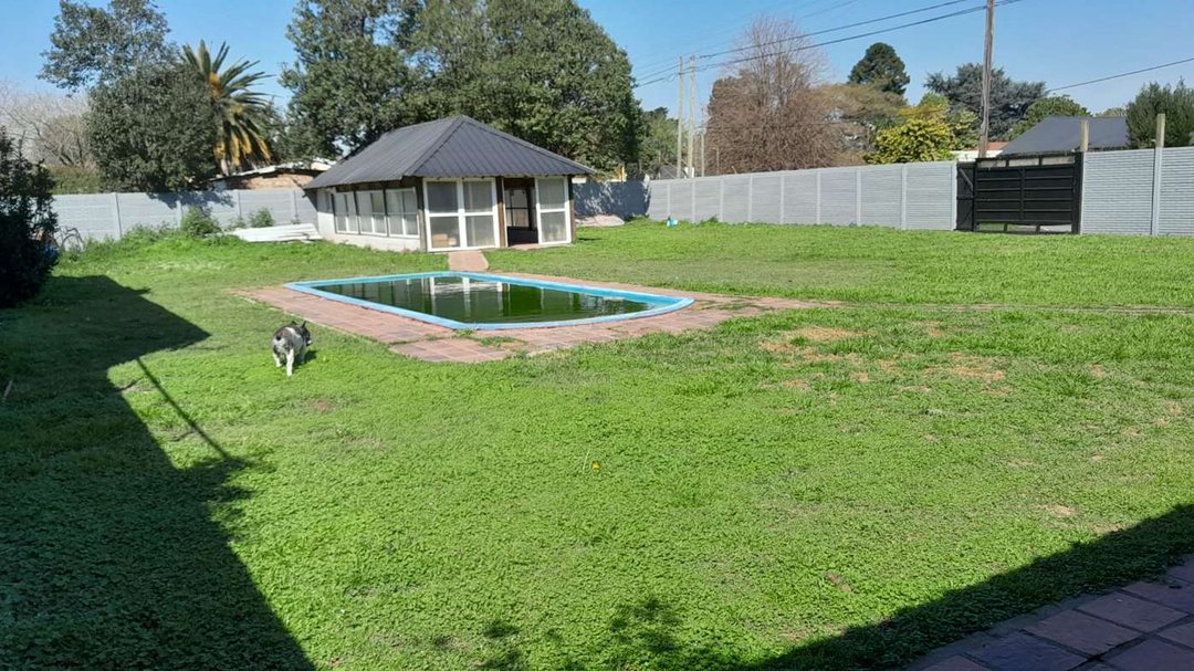 CASA 5 AMBIENTES VENTA LONGCHAMPS PISCINA FINANCIA