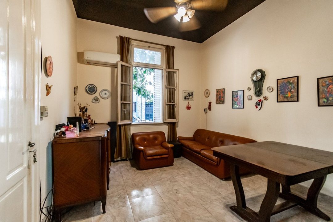 VENTA CASA VILLA SANTA RITA 5 AMBIENTES CON PATIO