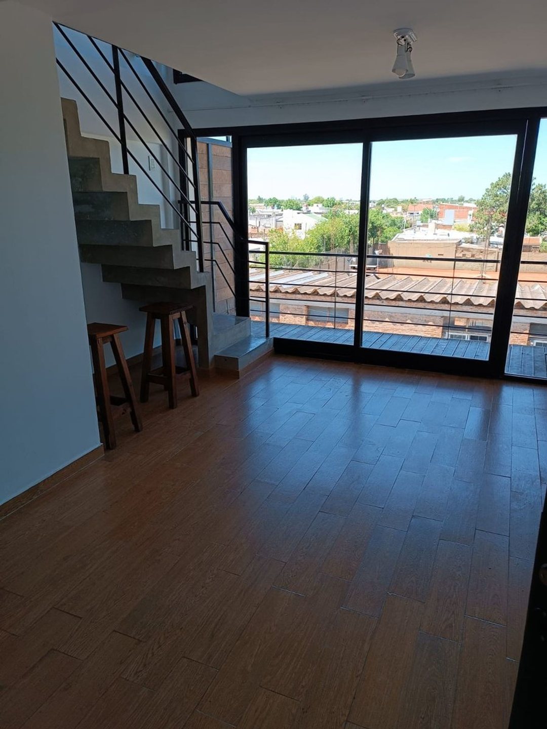 DEPARTAMENTO CON COCHERA EN VENTA EN ZONA CENTRO