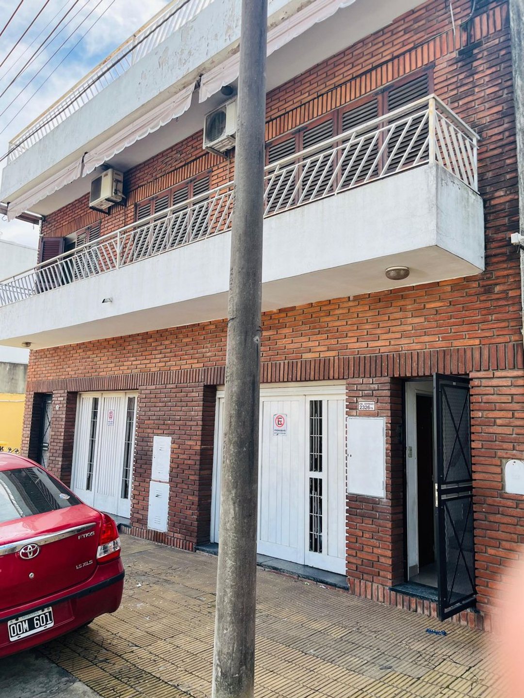 VENTA CASA Y DEPARTAMENTO EN VILLA CELINA