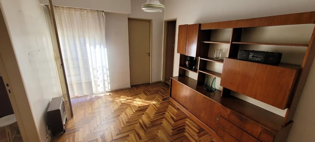 DEPARTAMENTO 2 AMBIENTES CONTRAFRENTE CON COCHERA