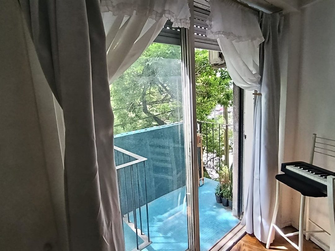 DEPARTAMENTO FRENTE A PARQUE LAS HERAS.BALCON