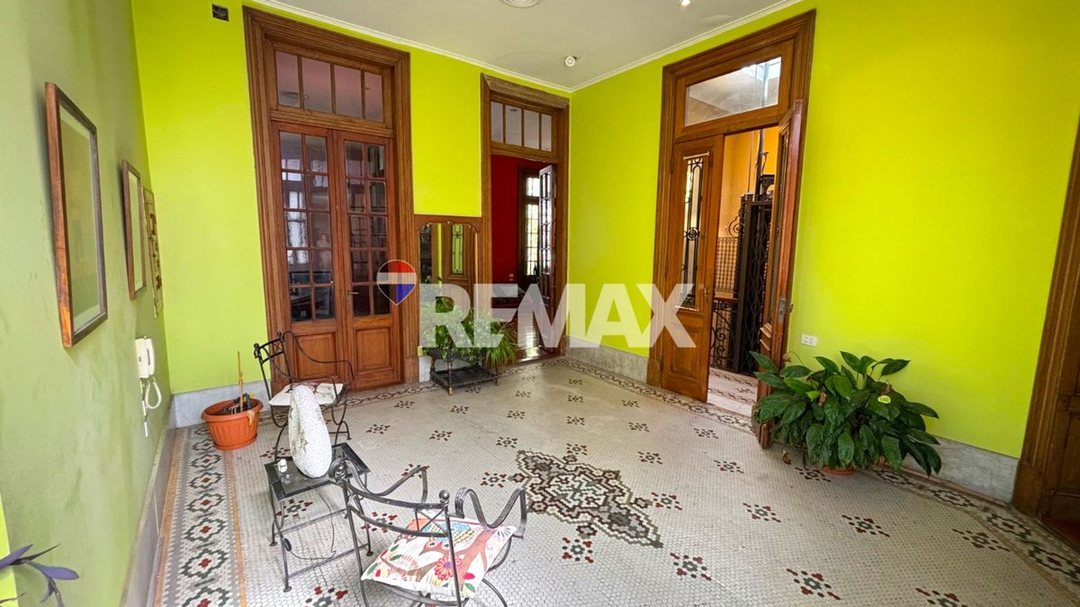 EN VENTA PH ÚNICO EN BALVANERA C/ASCENSOR y AZOTEA
