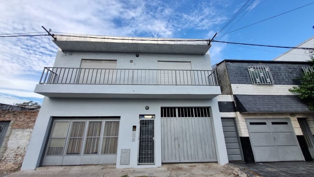 CASA 2 DORMITORIOS+LOCAL+COCHERA VENTA OPORTUNIDAD