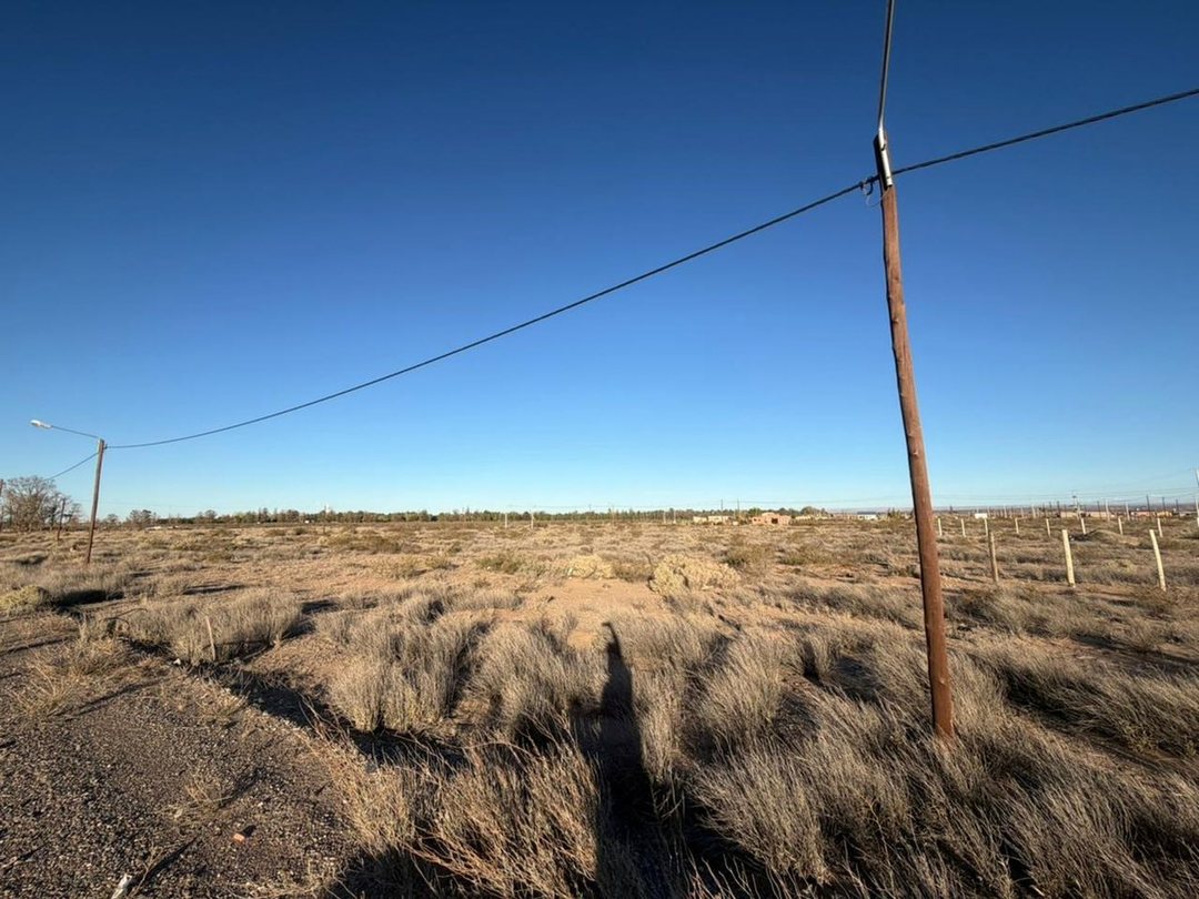 VENTA DE TERRENO CON FRENTE DE RUTA, ARROYITO