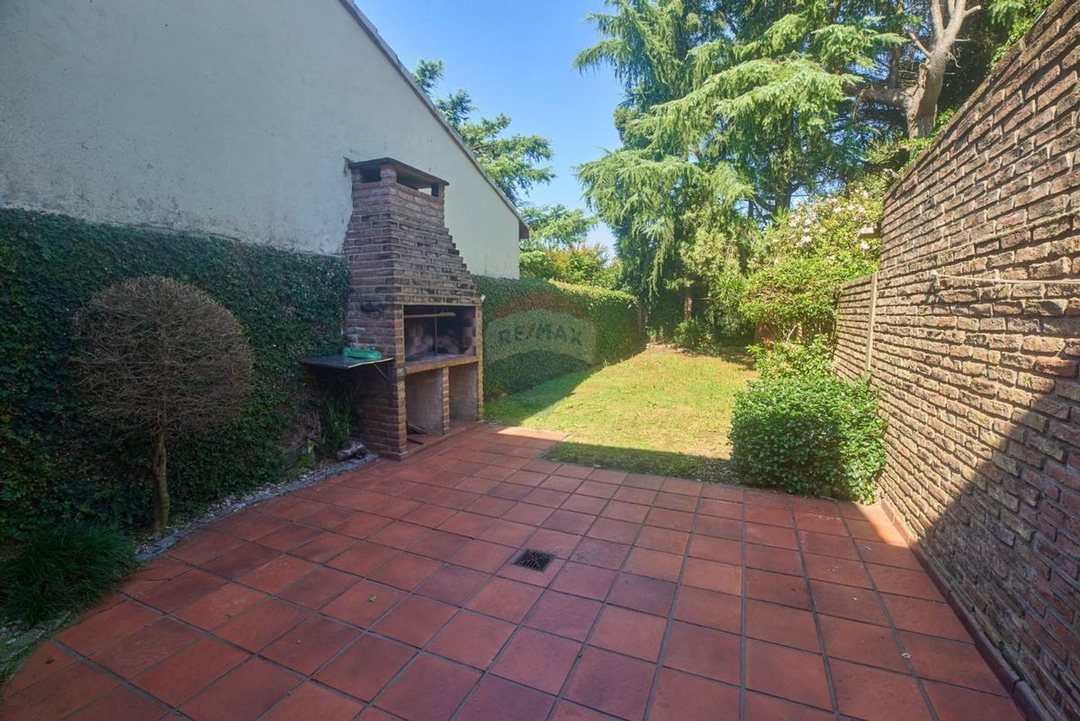 VENTA DUPLEX 3 AMB CON PARQUE Y COCHERA, EZPELETA