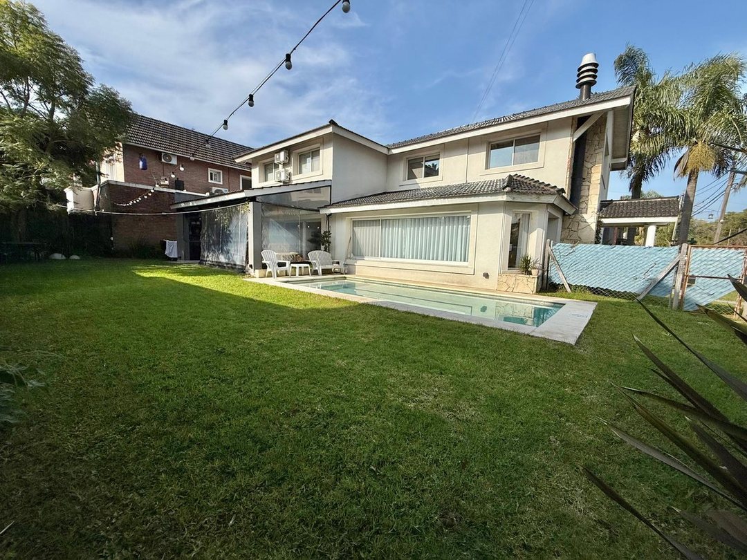 VENTA DE CASA EN BARRIO SAN MIGUEL DE GHISO