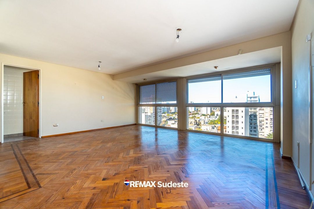 VENTA SEMIPISO DE DOS PLANTAS CENTRO APTO CREDITO