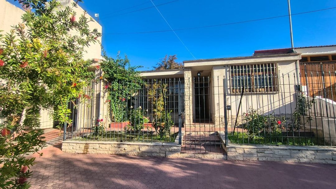 Venta casa Apta Credito Hipotecario Godoy Cruz