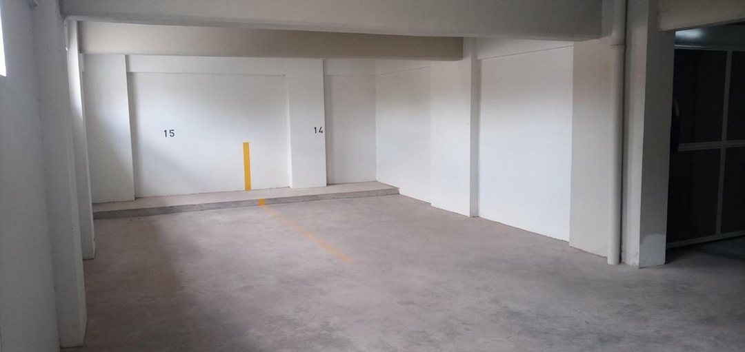 OPORTUNIDAD ÚNICA VENTA 2 COCHERAS JUNTAS