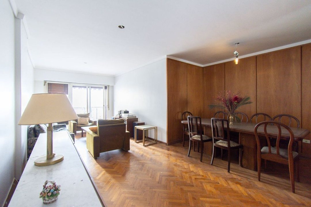 Venta Departamento Piso Caballito 4 amb + dependen