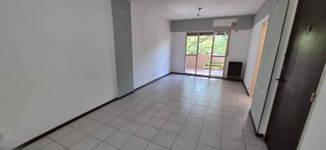 En Venta Dos Dormitorios c/Cochera Av Pellegrini