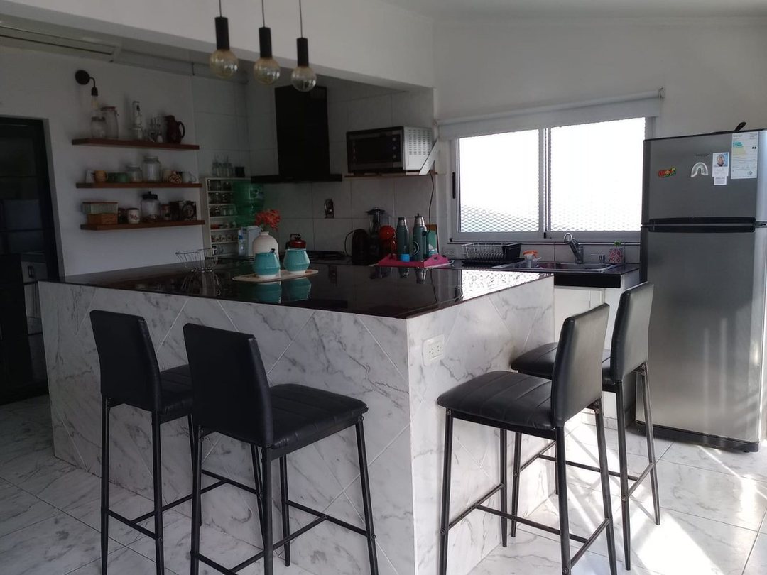 VENTA DE CASA 3 AMBIENTES ISIDRO CASANOVA