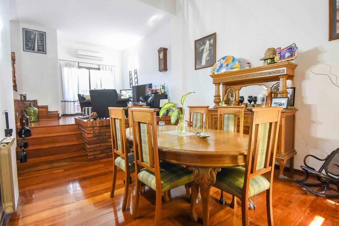VENTA CASA 7 AMB VILLA DEL PARQUE COCHERA PATIO