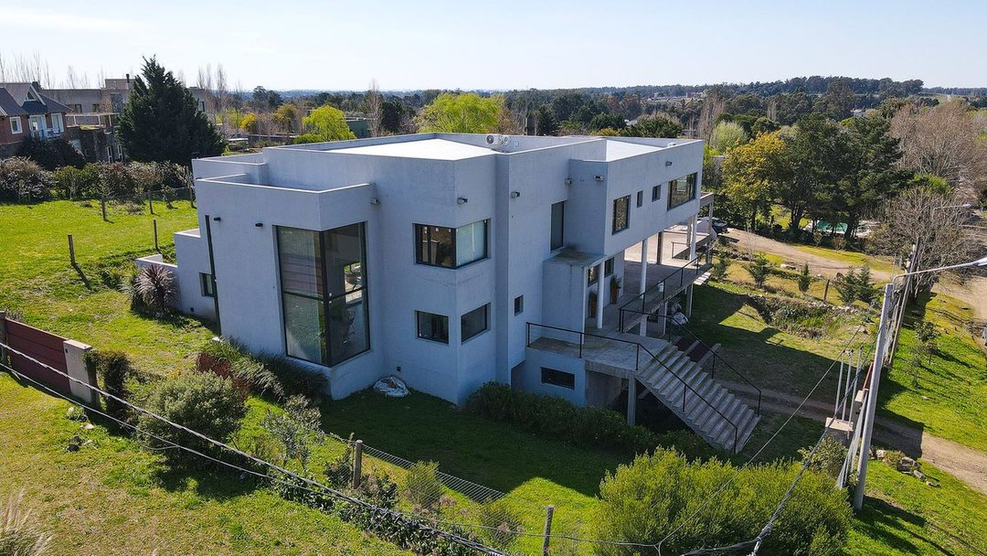 VENTA CASA EN BARRIO GOLF – TANDIL