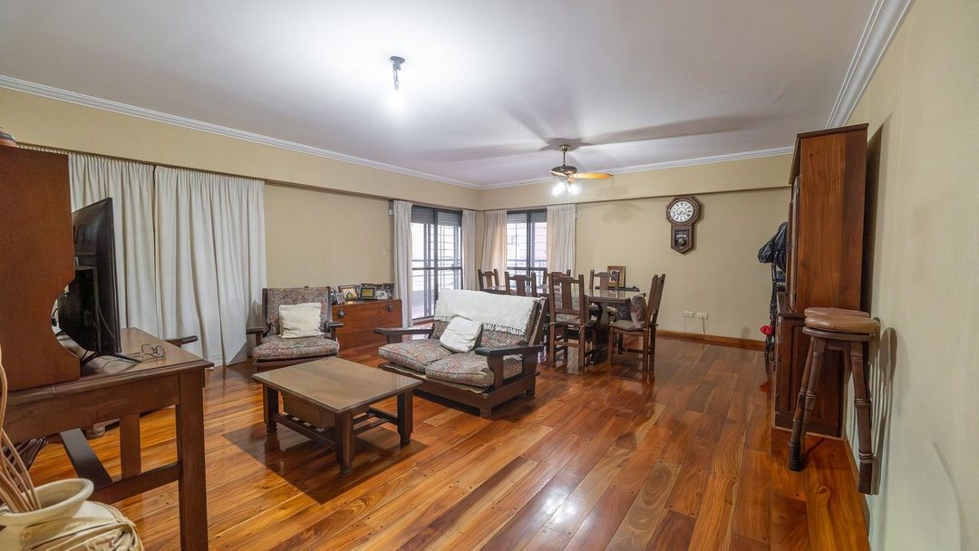 DEPARTAMENTO EN VENTA TRES DORMITORIOS  B° MARTIN