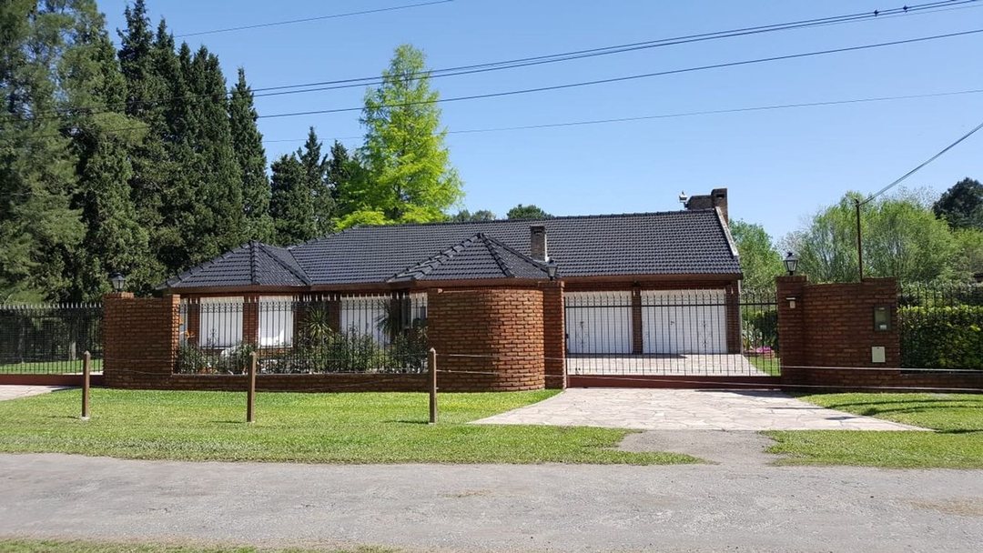 Venta casa Barrio Cerrado Melazzi Ezeiza 2500m2