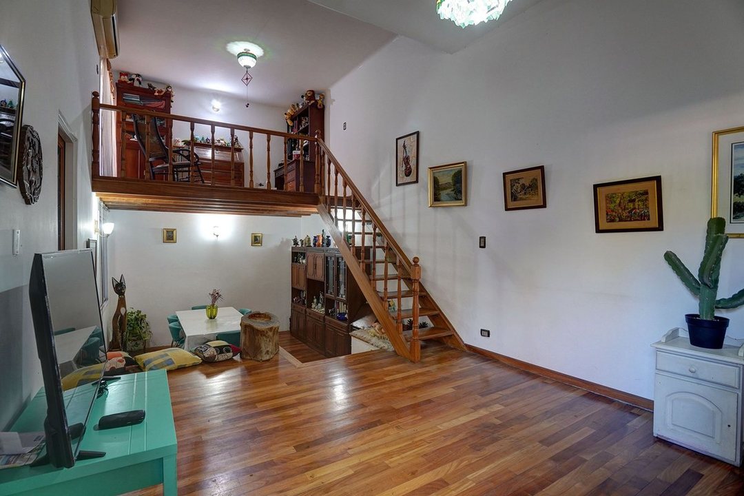 Venta - Casa 4 ambientes con terraza - Floresta