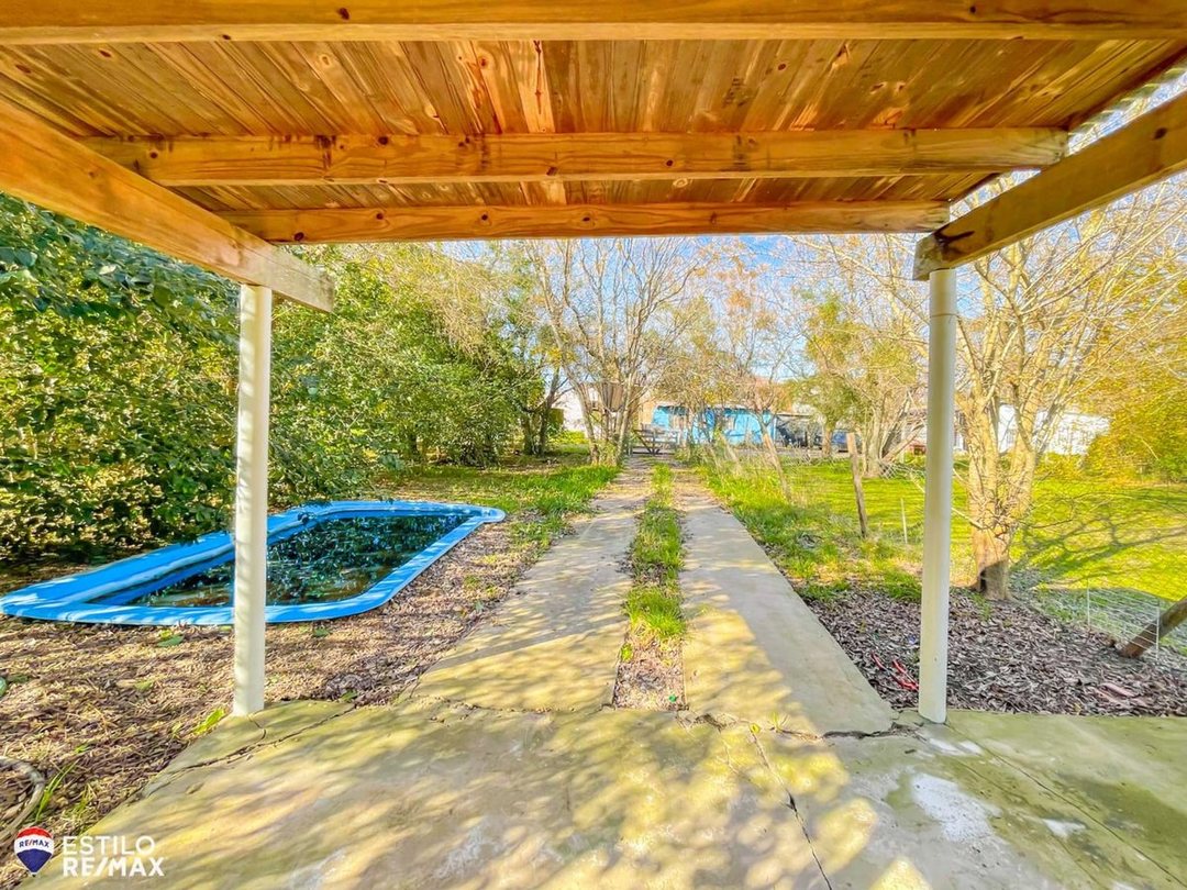 CASA EN VENTA DE 2 DORMITORIOS EN SICARDI