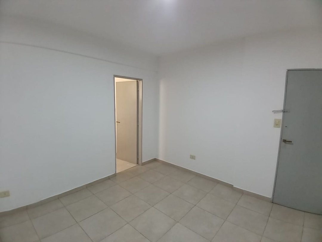 VENTA  DEPARTAMENTO 2 AMBIENTES   LINIERS
