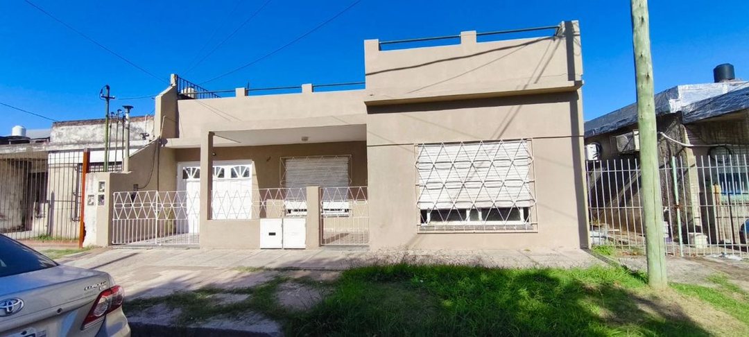 VENTA PH 3 AMB VILLA LUZURIAGA CON PATIO Y TERRAZA