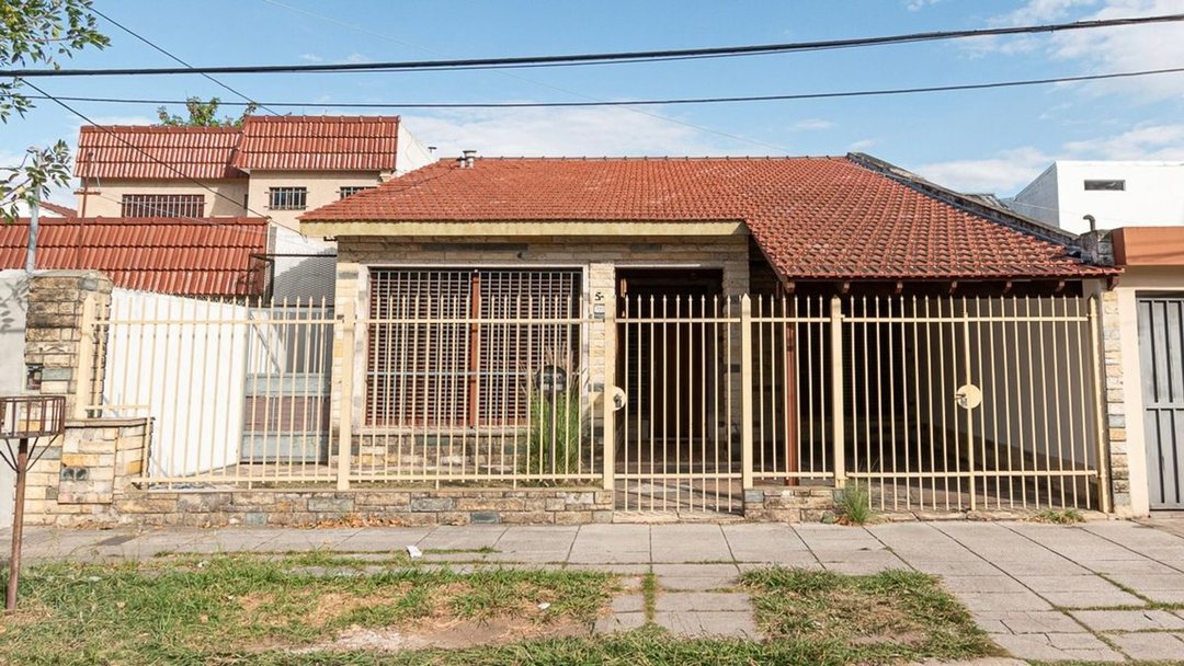 VENTA CASA 3AMB. C/PARQUE EL PALOMAR