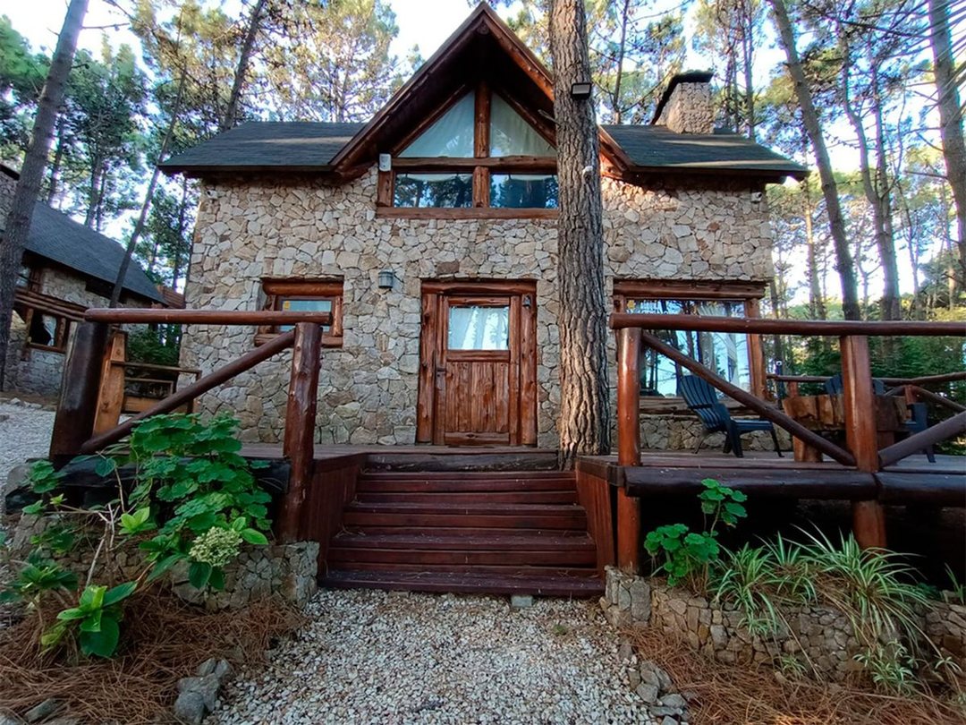 CABAÑA Y  CASA VENTA  MAR DE LAS PAMPAS - PERMUTA