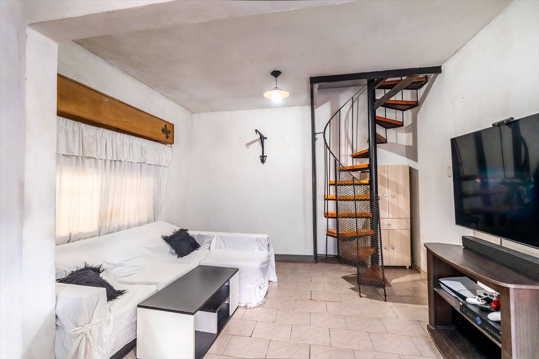 VENTA PH 4 AMB PATIO ESPACIO GUARDA COCHE - WILDE