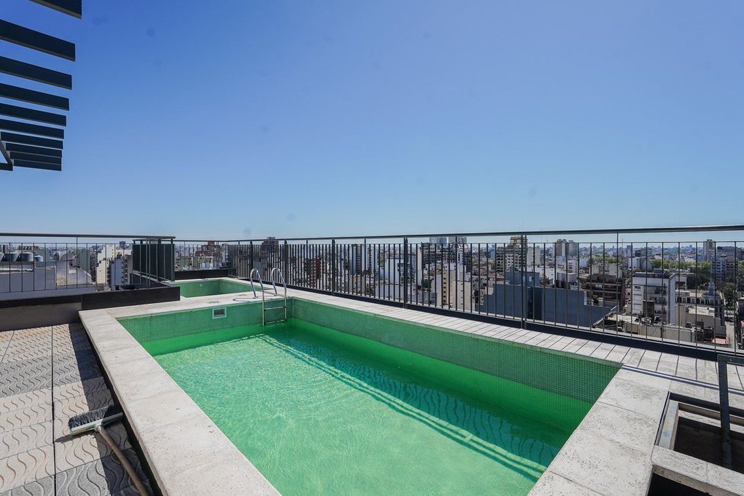 3 amb. 3 baños a estrenar. Full amenities toda luz