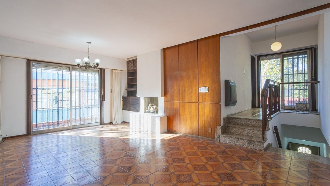 CASA EN VENTA P.A 2 DORMIS BALCON, PATIO Y TERRAZA