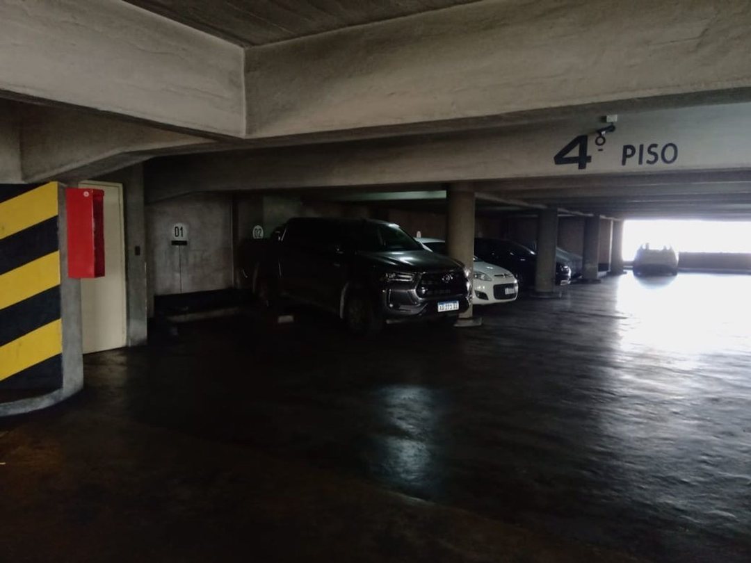 COCHERA EN VENTA ZONA CENTRO