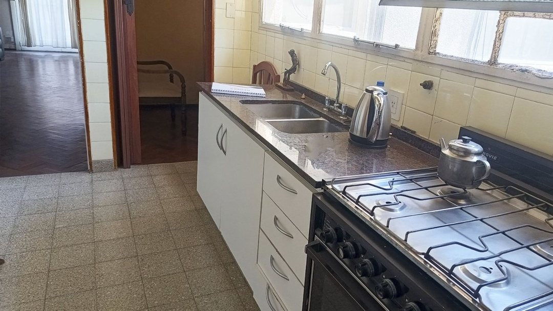 VENTA DPTO 3 DORMITORIOS CENTRO CON BALCON 15 M2