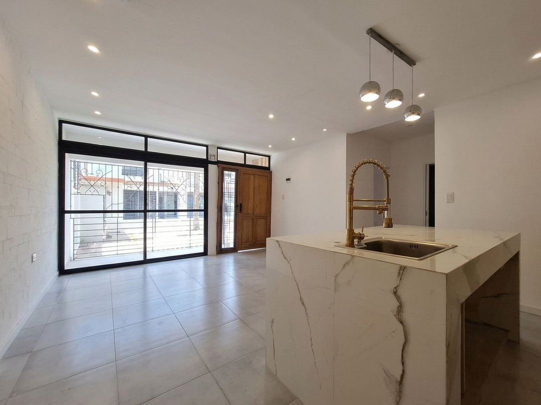 VENTA PH 3 AMB PB - Ent Ind - Lomas del Mirador