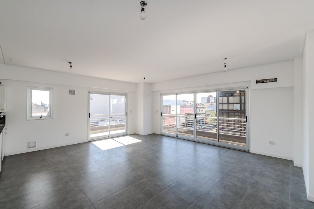 VENTA DPTO. 3 AMB. C/COCHERA CENTRO SAN MARTIN