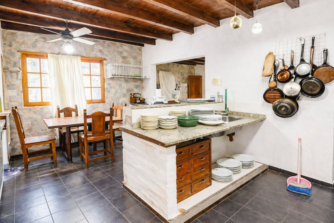 CASA 5 AMBIENTES, SAN FERNANDO MAS DPTO Y GALPON