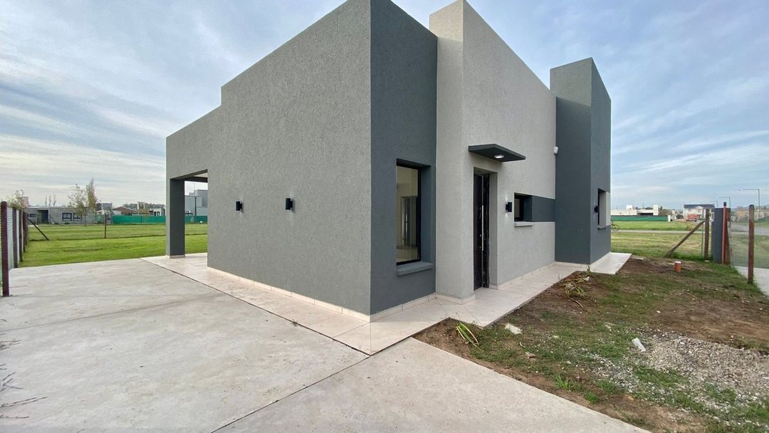 VENTA CASA DE 2 DORMITORIOS FUNES NORTE CREDITO