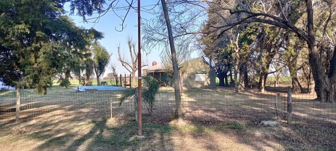 CASA QUINTA EN RUTA 6 AL NORTE