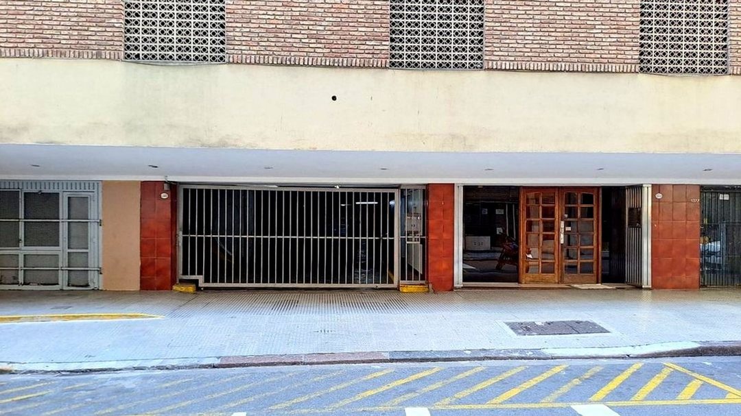 OPORTUNIDAD Cochera fija cub Congreso AV Rivadavia