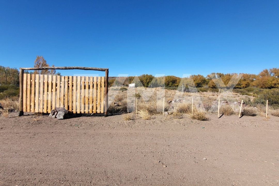VENTA LOTE 1578 m2  EN PIEDRA DEL AGUILA
