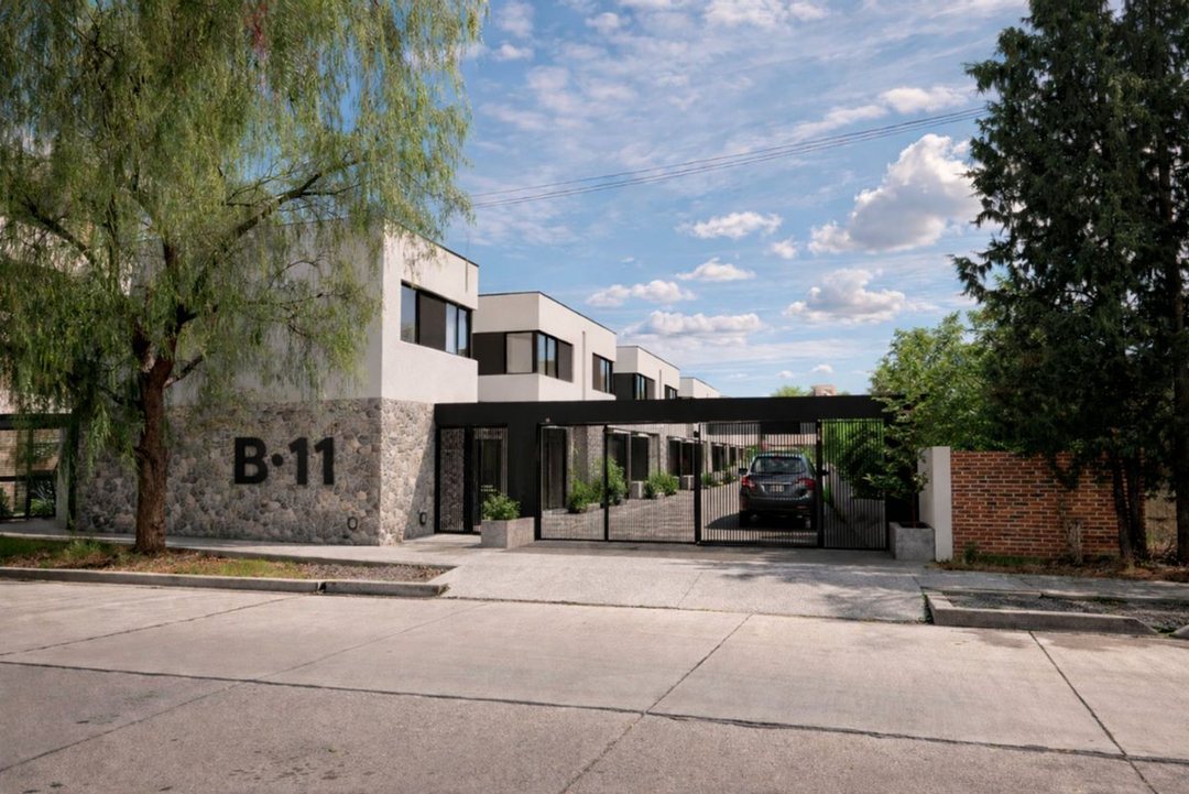 DUPLEX EN VENTA CIUDAD DE MENDOZA EN POZO