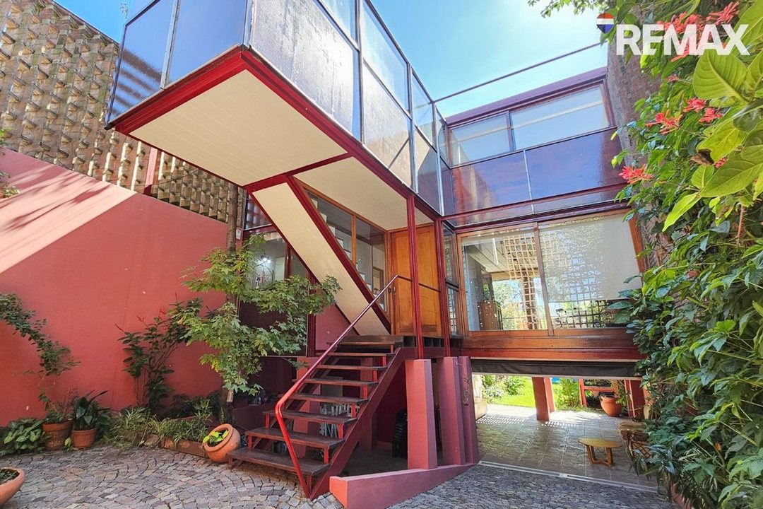VENTA CASA 4 AMB CON PILETA EN CAMPANA