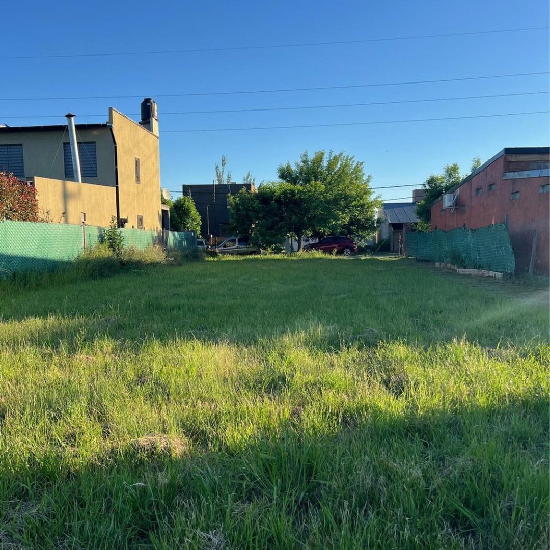 VENTA TERRENO BARRIO LAS TARDES, ROLDAN