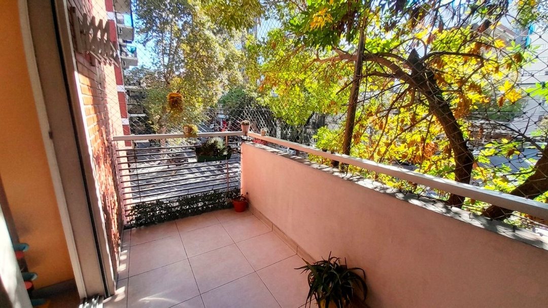 Venta Semipiso 2 Amb al Frente Balcón en Caballito