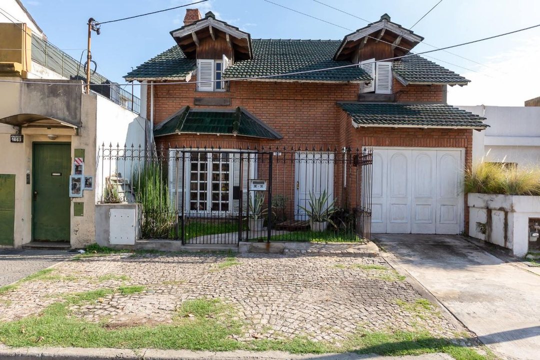 VENTA CASA MULTIFAMILIAR RAMOS MEJIA